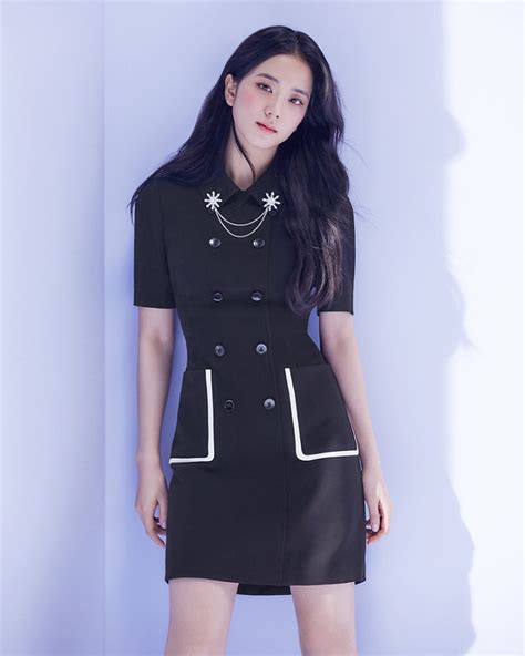 Jisoo dresses 2024